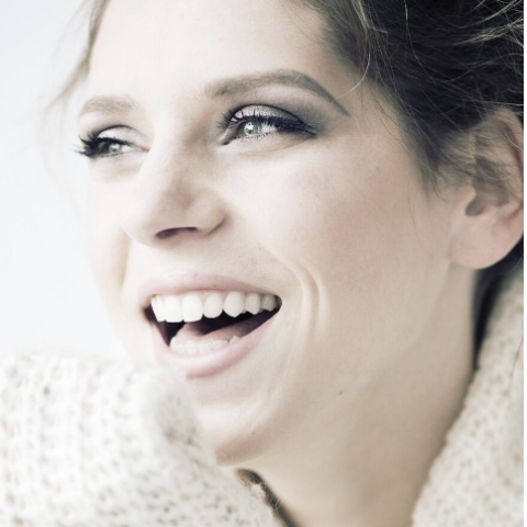 Transforming Smiles: The Intersection of Dental Health Care and Technology