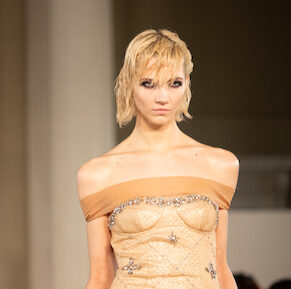 Key Factors to Consider When Choosing Between Botox and Fillers: A Guide to Aesthetic Decisions