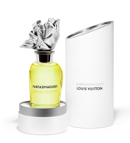 Perfumed lightness is a meeting under love and craft