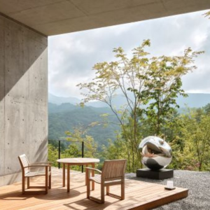 An Exclusive, Luxurious House in a Minimalist Space You Need to See Today