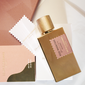 A Little Dark Rose Fragrance To Love
